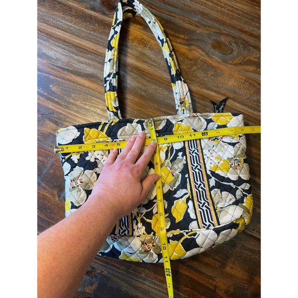 Vera Bradley Sun Valley Quilted Cotton Tote  Floral Yellow Black White Zip 15x10 - Picture 2 of 10